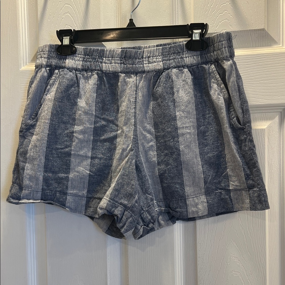 beachlunchlounge Blue and White Striped Athletic Lounge Shorts